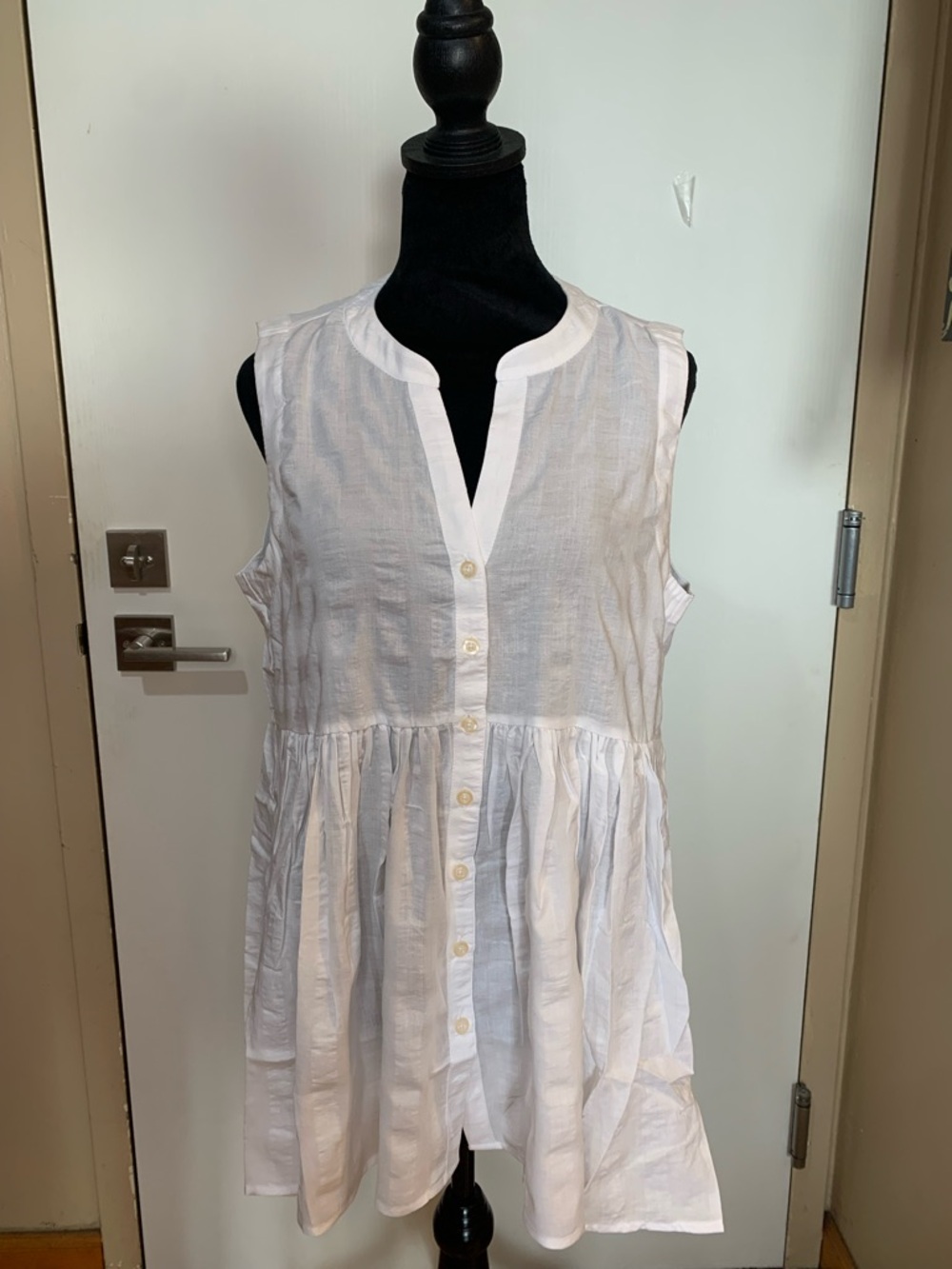 Anthropologie White Sleeveless Button-Front Peplum Blouse